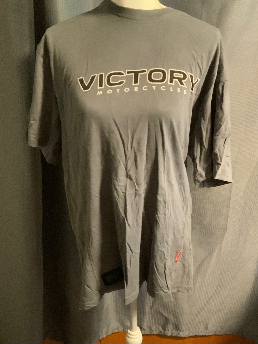 VISSLA Gray Victory Motorcycles Logo Tee